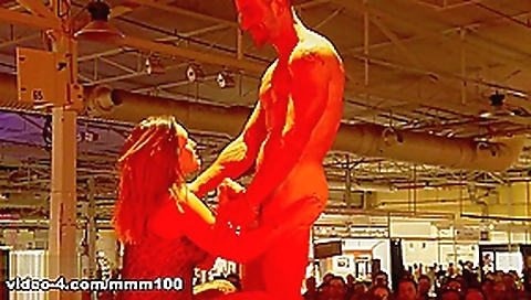Lulu Pretel in Public show with Lulu Pretel in Salon erotico de Alicante 2016 - MMM100