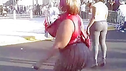 Damn near naked - quality porn video!!